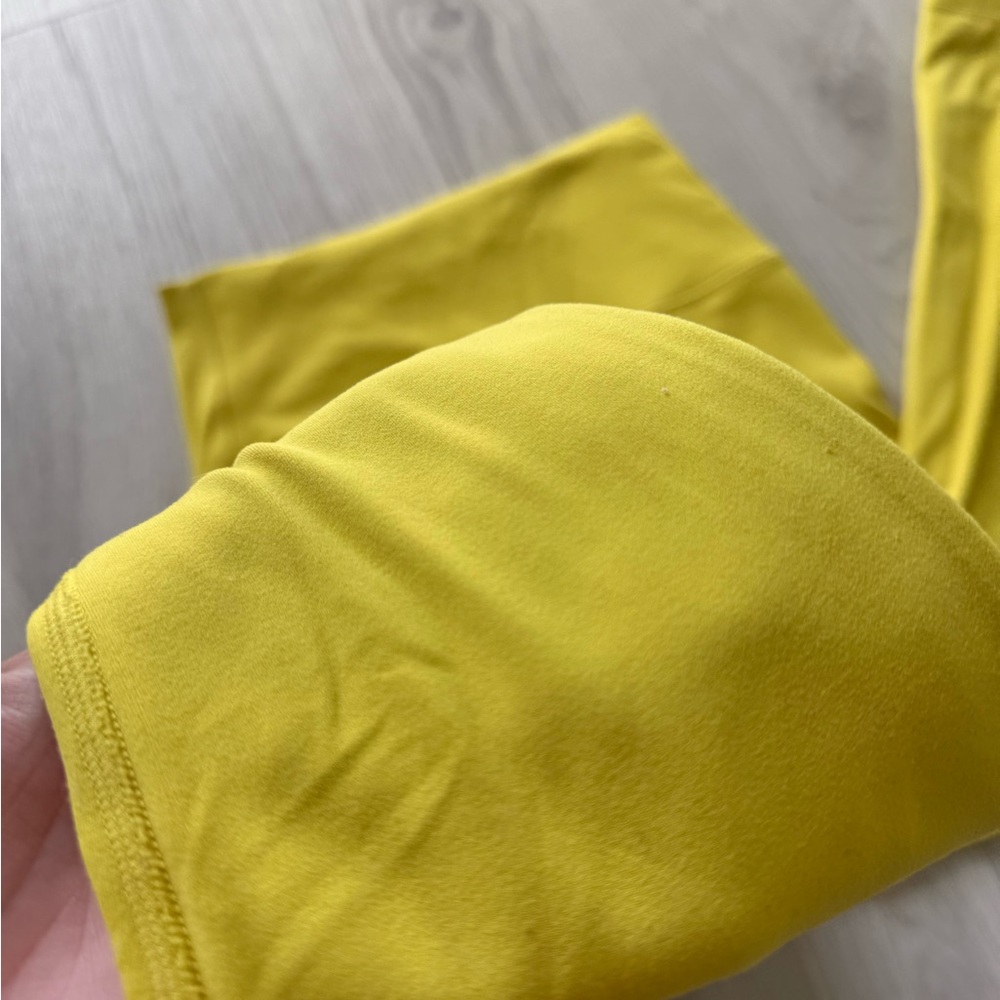 Bright Yellow High-Waist Leggings for Active Comfort - Picture 10 of 16